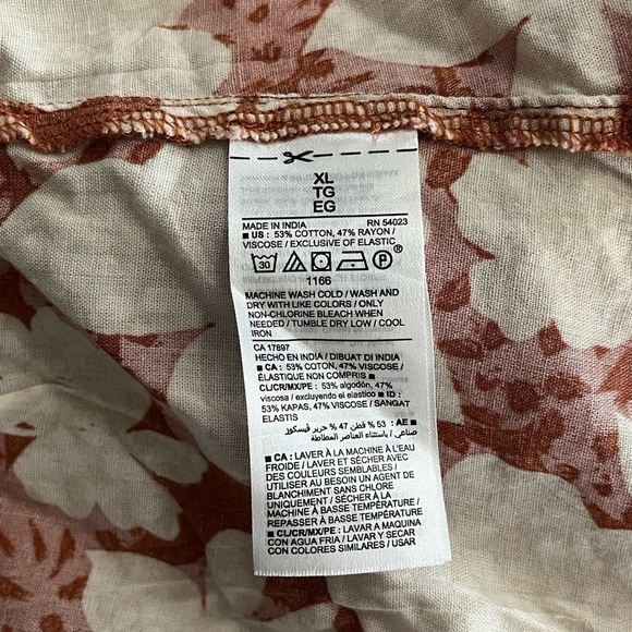 NWT Old Navy Sleeveless Smocked Bodice Floral Print Top Ginger - Picture 12 of 12